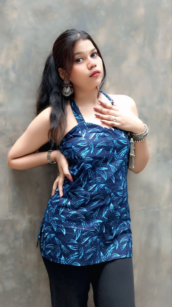T blue leaf motif printed cotton kurti