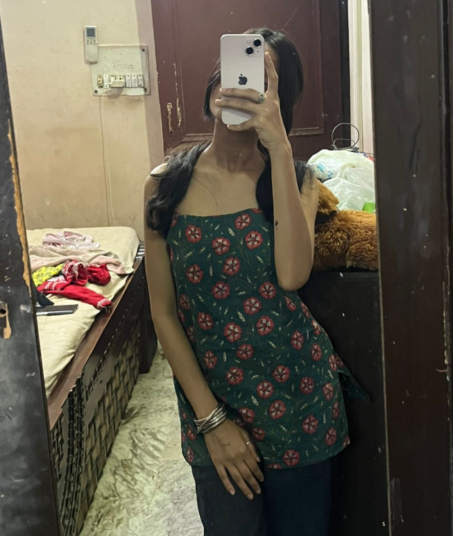 Dark green sleeveless kurta